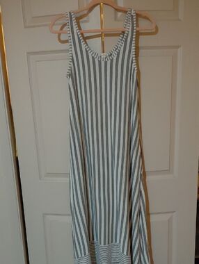 GAP Gray & White Vertical Stripe Maxi Dress